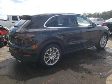 Porsche Cayenne III 2019 Porsche Cayenne 2019r, 3.0L, 4x4, zdjęcie 2