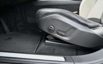 Volvo XC60 II Crossover D4 190KM 2019 Volvo XC 60 2,0 D D4 190 KM Geatronic FULL LED Klimatronic 2.0 Diesel 190KM, zdjęcie 24