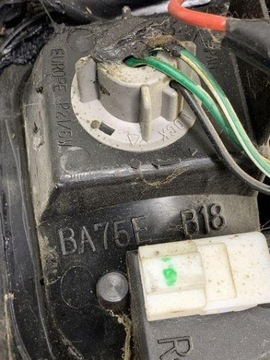 BA75EB18 SVĚTLO PRAVÁ ZADNÍ 2.2 DI 81 2000 NISSAN ALMERA II (N16)
