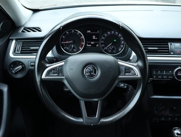 Skoda Rapid II Spaceback 1.2 TSI 90KM 2017 Skoda Rapid 1.2 TSI, Salon Polska, DSG, Klima, zdjęcie 19