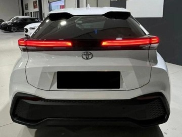 Toyota C-HR II SUV 1.8 Hybrid 140KM 2025 Od ręki - Style 1.8 Hybrid 140KM | Podgrzewane fotele!, zdjęcie 5