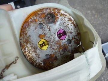 DESKA KONZOLA OPEL ASTRA H 3 III PÁSY ULOŽENÍ KPL