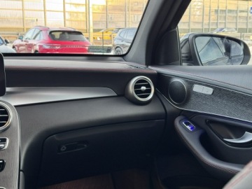 Mercedes GLC C253 SUV AMG Facelifting 3.0 43 390KM 2021 Mercedes GLC 43 AMG 4Matic 390KM. FV23%., zdjęcie 25