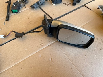 PRAVÉ ZRCÁTKO VOLVO S40 V40 2000-2004 5PIN