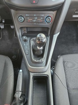 Ford Focus III Kombi Facelifting 1.5 TDCi 120KM 2017 Ford Focus navi grz. fotele grz. kierownica ALU 18 2x kola 1.5, zdjęcie 22