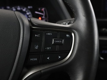 Lexus UX Crossover Facelifting 2.0 250h 184KM 2023 Lexus UX Executive Navi Kamera cofania, zdjęcie 31