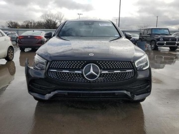 Mercedes GLC C253 2021 Mercedes-Benz GLC 2021, 2.0L, 4x4, COUPE, od ubezpieczalni 2.0 Benzyna, zdjęcie 1