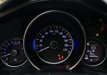 Honda Jazz IV Mikrovan 1.3 i-VTEC 102KM 2017 Honda Jazz 1.3i VTEC manual gwarancja Navi kamera CZUJNIKI asystent pasa, zdjęcie 18