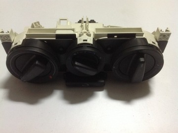 Regulator ogrzewania VW Passat 1J0819045A