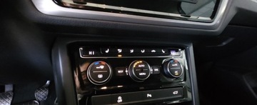 Volkswagen Touran III 1.6 TDI 115KM 2017 Volkswagen Touran 7 Osobowy Kamera Nawigacja Full LED Elektryczna klapa MO, zdjęcie 35