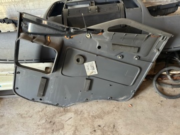 ОБИВКА ЛЕВОЙ ДВЕРИ IVECO EUROCARGO TRAKKER