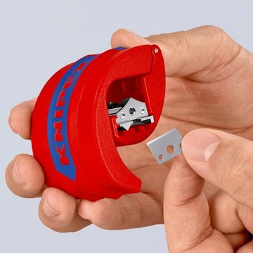 KNIPEX BiX Резак для труб ПВХ и изоляции труб