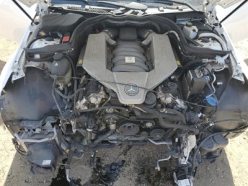 Mercedes Klasa C W205 2013 Mercedes-Benz Klasa C 63 AMG 2013 6.2l 6.2 Benzyna 451KM, zdjęcie 6