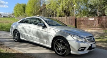 Mercedes Klasa E W212 Coupe 350 CDI BlueEFFICIENCY 231KM 2009 Mercedes-Benz Klasa E Mercedes-Benz Klasa E 350 CDI BlueEff 3.0 Diesel, zdjęcie 4