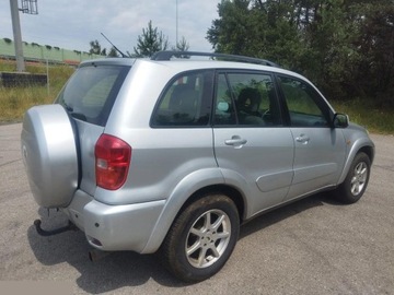 Toyota RAV4 II 2.0 i 16V 150KM 2003 Toyota RAV4 2.0 VVT-i 4x4 150KM 2003r Ładne i zadbane auto!, zdjęcie 4