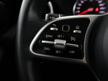 Mercedes GLC C253 SUV Facelifting 2.0 220d 194KM 2019 Mercedes GLC 220 FV23% 4x4 automat full LED navi, zdjęcie 32