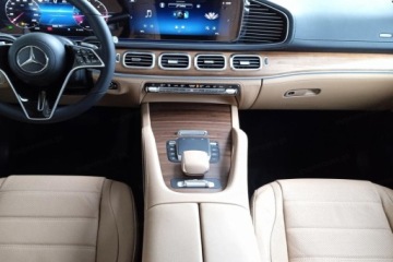 Mercedes GLE V167 SUV Facelifting 3.0 450d 367KM 2025 MERCEDES-BENZ GLE 450 d 4-Matic AMG Line 3.0 (367KM) 2025, zdjęcie 7