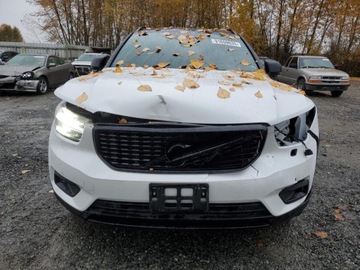 Volvo XC40 2022 Volvo XC 40 T5 R-Design 2022 2.0 Benzyna 248KM, zdjęcie 5