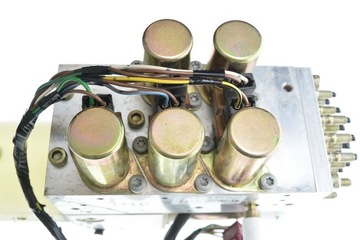 НАСОС НА КРЫШЕ MERCEDES CLK W208 A2088001748 A2088000230