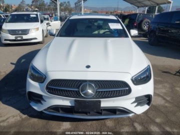 Mercedes Klasa E W213 2022 Mercedes-Benz Klasa E 2022r., 2.0L 2.0 Benzyna 255KM, zdjęcie 6