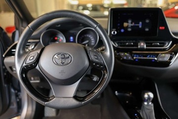 Toyota C-HR I Crossover Facelifting 2.0 Hybrid Dynamic Force 184KM 2023 Toyota C-HR 2.0 Hybrid Style 2.0 Hybryda 184KM, zdjęcie 12