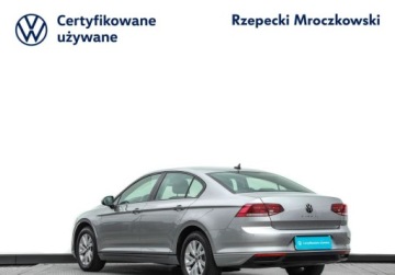 Volkswagen Passat B8 Limousine Facelifting 2.0 TDI SCR 150KM 2020 Volkswagen Passat 2.0 TDI 150KM Essence Fotele Podgrzewane Klimatyzacja 3-, zdjęcie 7