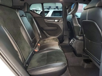 Volvo XC40 2022 Volvo XC 40 T5 R-Design 2022 2.0 Benzyna 248KM, zdjęcie 11