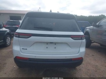 Jeep Grand Cherokee V 2023 Jeep Grand Cherokee CHEROKEE ALTITUDE 2023, od ubezpieczalni 3.6 Benzyna, zdjęcie 5