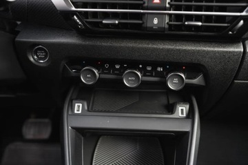 Citroen C4 III SUV 1.2 PureTech 130KM 2022 Citroen C4 1.2 PureTech, Salon Polska, zdjęcie 18