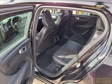 Volvo XC40 Crossover 1.5 T3 163KM 2020 Volvo XC 40 1,5 T3 BENZ 163KM klima elektryka kamera navi alu oplacony 1.5, zdjęcie 9