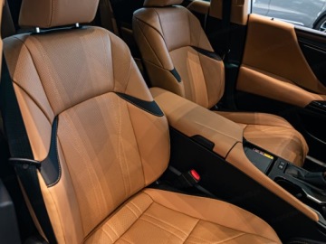 Lexus ES VII (XV70) Sedan Facelifting 300h 218KM 2025 Od ręki - 300h Omotenashi 2.5 E-CVT 218KM | Kamera 360!, zdjęcie 16