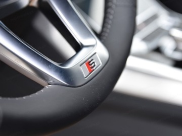 Audi Q7 II 2026 AUDI Q7 55 TFSI e quattro S Line Suv 3.0 (394KM) 2026, zdjęcie 9