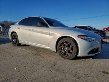 Alfa Romeo Giulia II Sedan Facelifting 2.0 Turbo 280KM 2021 Alfa Romeo Giulia 2021 ALFA ROMEO GIULIA SPORT 2.0 Benzyna 280KM, zdjęcie 4