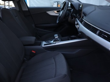 Audi A4 B9 Avant Facelifting 2.0 35 TFSI 150KM 2022 Audi A4 35 TFSI, Salon Polska, 1. Właściciel, zdjęcie 8