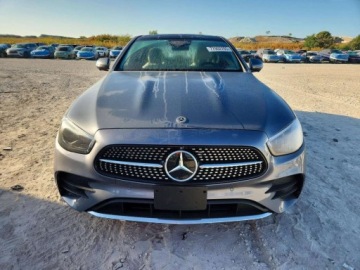 Mercedes Klasa E W214 2023 Mercedes-Benz Klasa E 2023 E 350 4MATIC 2.0 Benzyna 255KM, zdjęcie 5