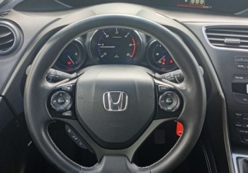 Honda Civic IX Hatchback 5d 1.6 i-DTEC 120KM 2015 Honda Civic Zarejestrowany - bezwypadkowy - 1,6 - 120 KM 1.6 Diesel 120KM, zdjęcie 24