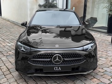 Mercedes CLA C118/X118 2025 MERCEDES-BENZ CLA 180 Sedan 1.5 (136KM) 2025, zdjęcie 1