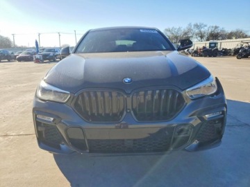 BMW X6 G06 2021 BMW X6 M50i 2021 4.4 Benzyna 523KM, zdjęcie 5