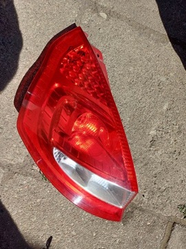 FORD FIESTA MK7 LAMPA TYLNA LEWA
