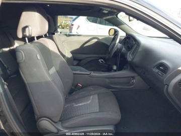 Dodge Challenger III 2023 Dodge Challenger sxt RWD 3.6 Benzyna 303KM, zdjęcie 9