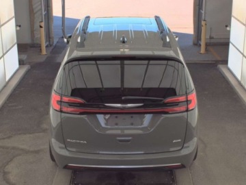 Chrysler Pacifica II 2024 Chrysler Pacifica Pinnacle 121.6 2024 3.6 Benzyna 287KM, zdjęcie 2