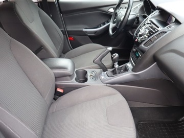 Ford Focus III Kombi 1.0 EcoBoost 125KM 2013 Ford Focus 1.0 EcoBoost, Serwis ASO, Navi, Klima, zdjęcie 8