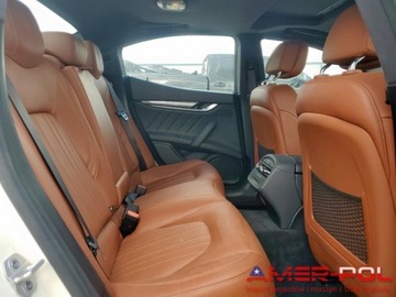 Maserati Ghibli III 2023 Maserati Ghibli _V6_3.0 L_345 km_2023r 3.0 Benzyna 345KM, zdjęcie 8