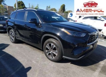 Toyota Highlander III 2023 Toyota Highlander XLE 2023 2.4 Benzyna 265KM