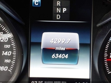 Mercedes GLC C253 2018 Mercedes-Benz GLC 2018 r., 2,0L 4 MATIC 2.0 Benzyna 241KM, zdjęcie 6