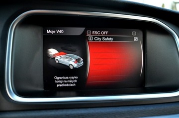 Volvo V40 II Hatchback Facelifting 2.0 D2 120KM 2017 Volvo V40 LiFt Full Led R-Design Digital Alcantara, zdjęcie 31