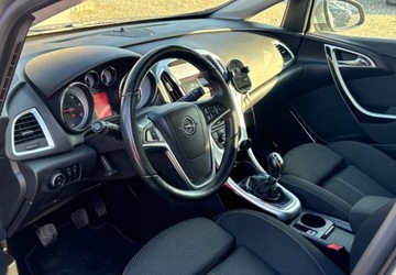 Opel Astra J Sports Tourer 1.7 CDTI ECOTEC 110KM 2012 Opel Astra 2012 r. 1.7 Diesel 110KM, zdjęcie 10