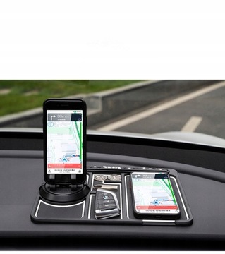 Противоскользящие чехлы на приборную панель автомобиля.