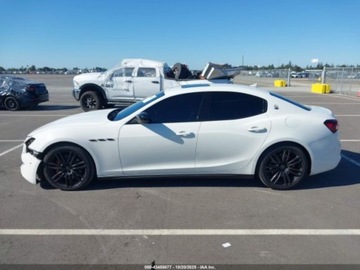 Maserati Ghibli III 2021 Maserati Ghibli S Q4 2021 3.0l 3.0 Benzyna 424KM, zdjęcie 2
