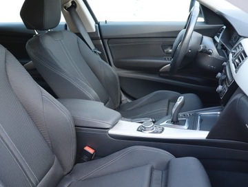 BMW Seria 3 F30-F31-F34 Limuzyna Facelifting 2.0 320i 184KM 2018 BMW 3GT 320i xDrive GT, Salon Polska, Serwis ASO, zdjęcie 8